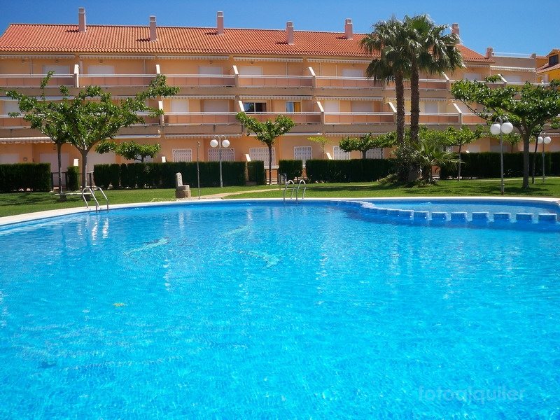 Alquiler apartamento dos dormitorios en playa del Cargador, Urbanización el Castell, Alcossebre