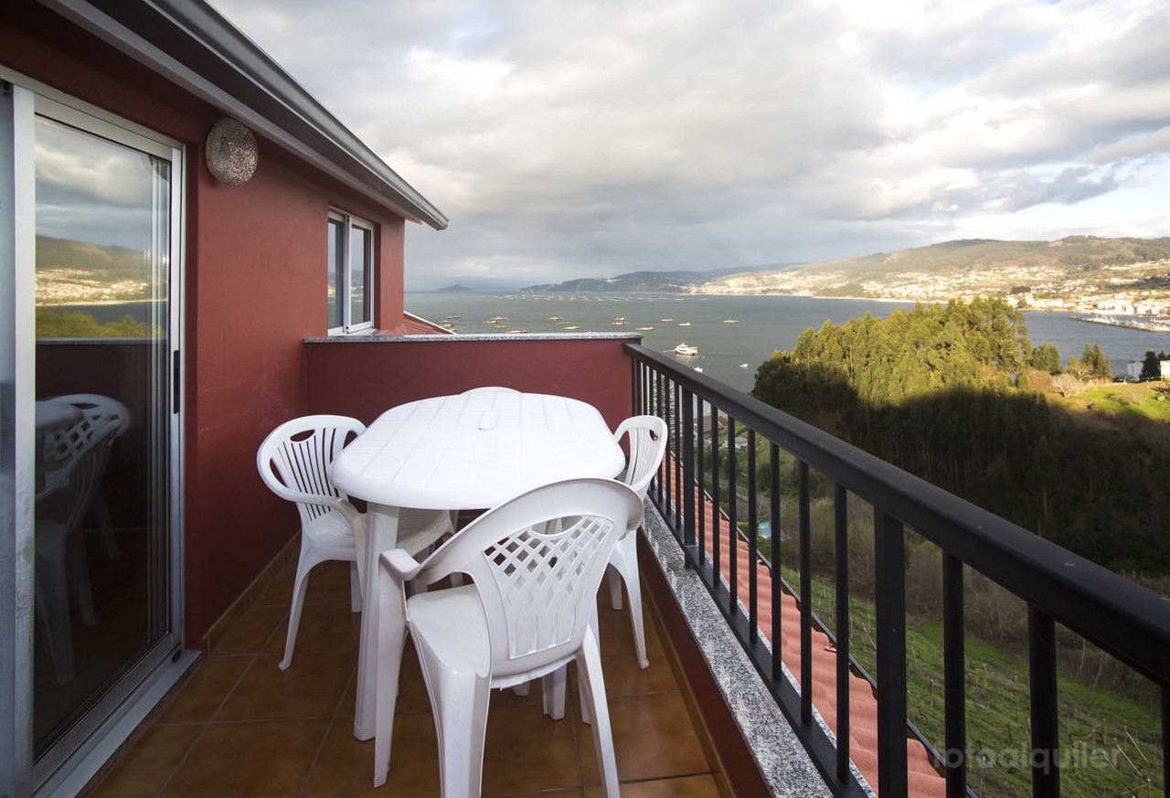 Alquiler de ático en Bueu, tres dormitorios, Pontevedra, Rías Baixas