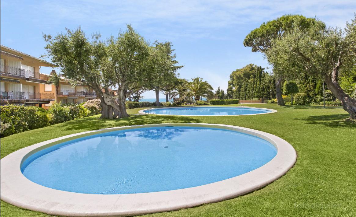 Apartamento con piscina cerca de la playa de Calella de Palafrugell, Costa Brava, Girona