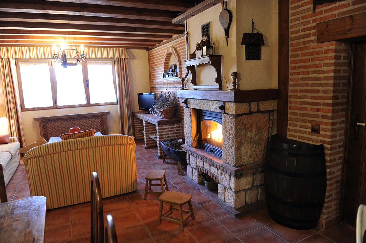 El Capricho, casa rural con jacuzzi en Segovia, Otero de los Herreros