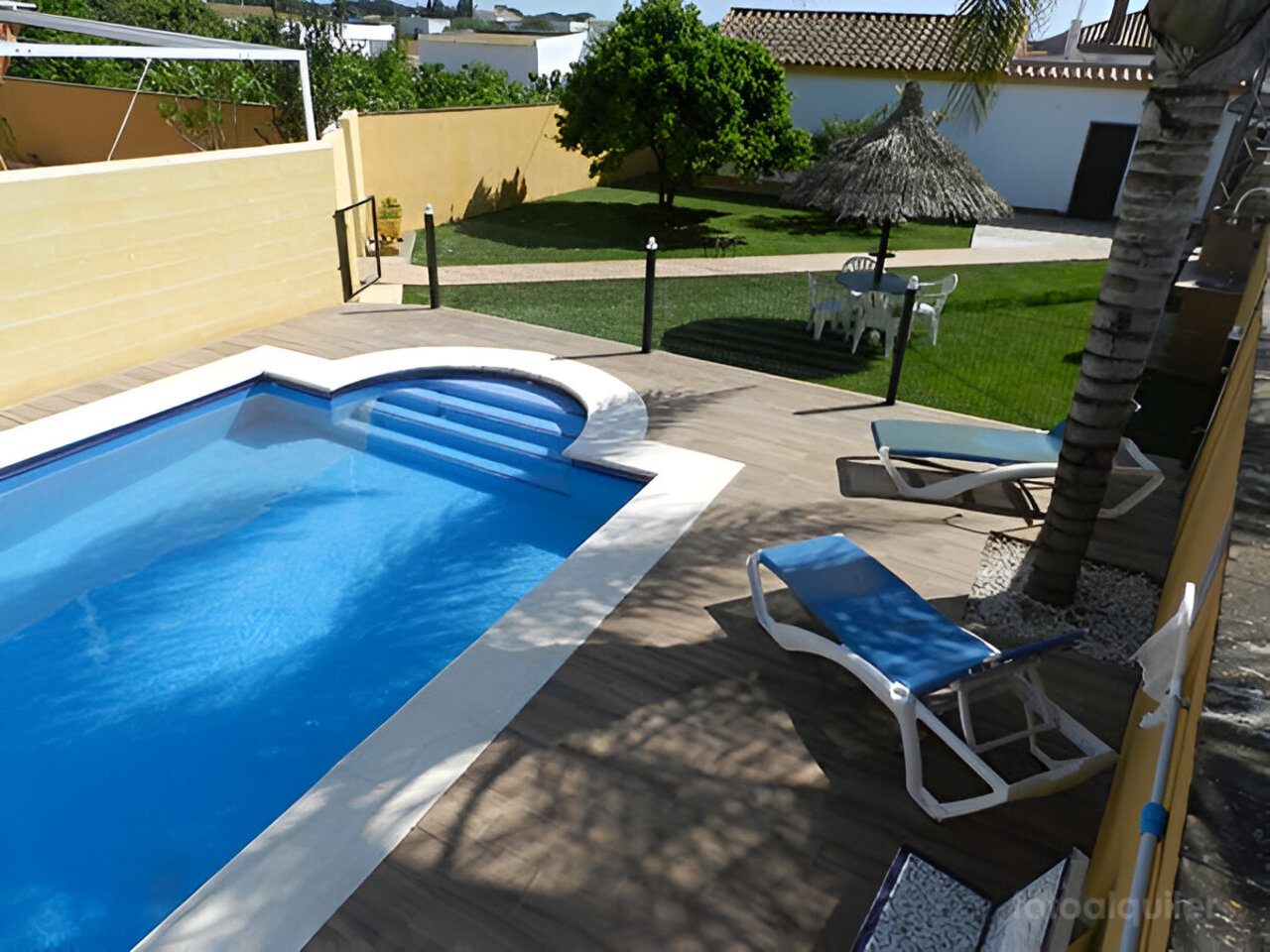 Alquiler de Chalet con piscina privada en Conil de la Frontera, Cádiz.