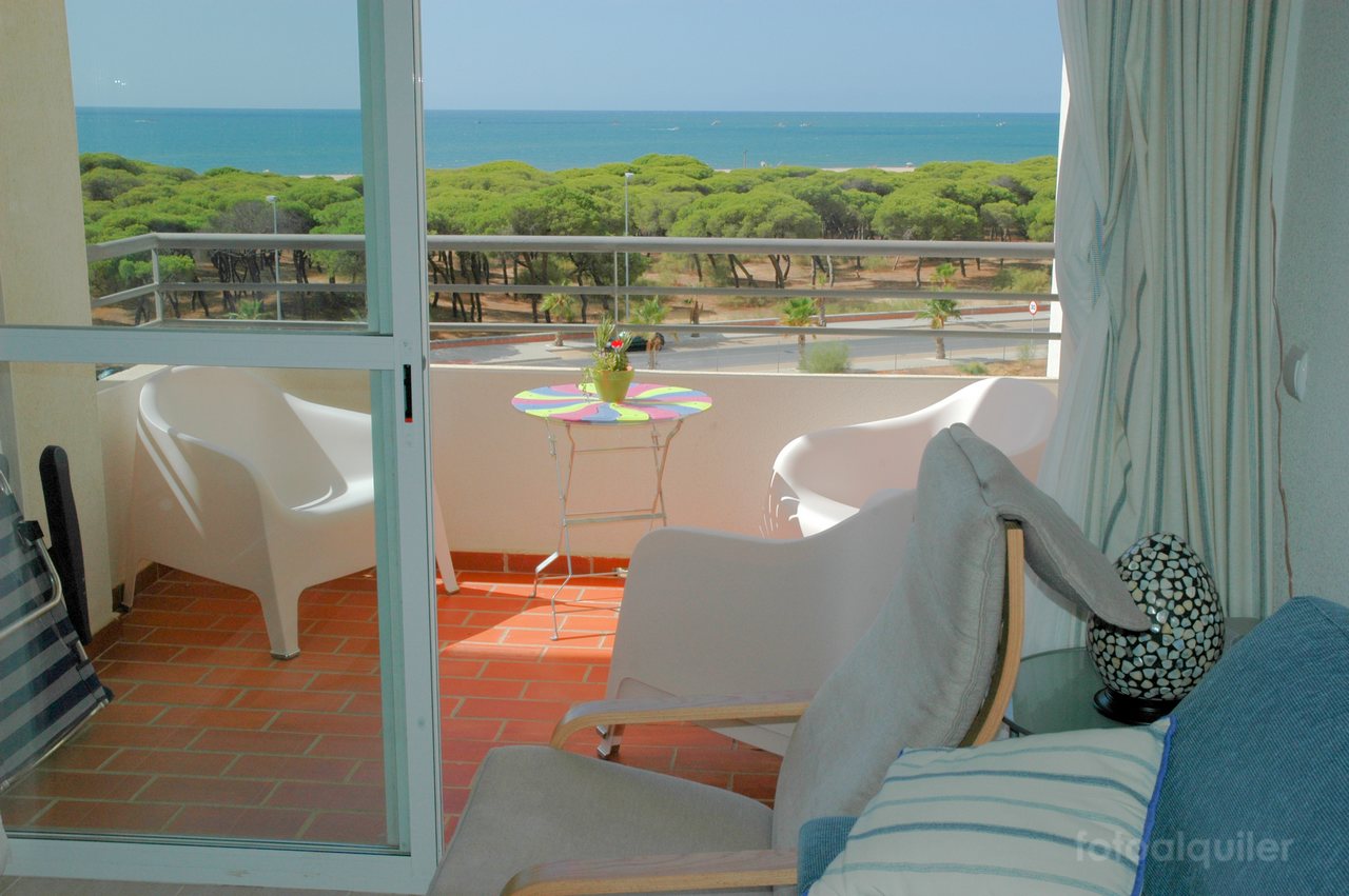 Apartamento para vacaciones en primera linea playa en Isla Cristina