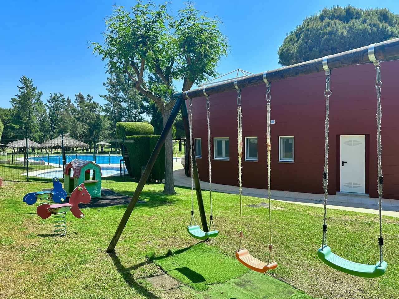 Alquiler adosado en Islantilla, ideal familia con niños, Europa Golf Urbanización