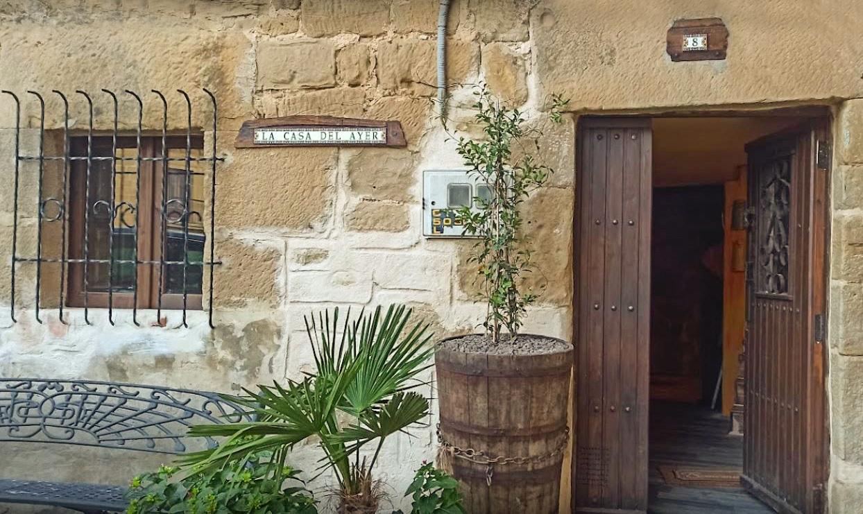 La Casa del Ayer, casa rural en La Rioja, Abalos
