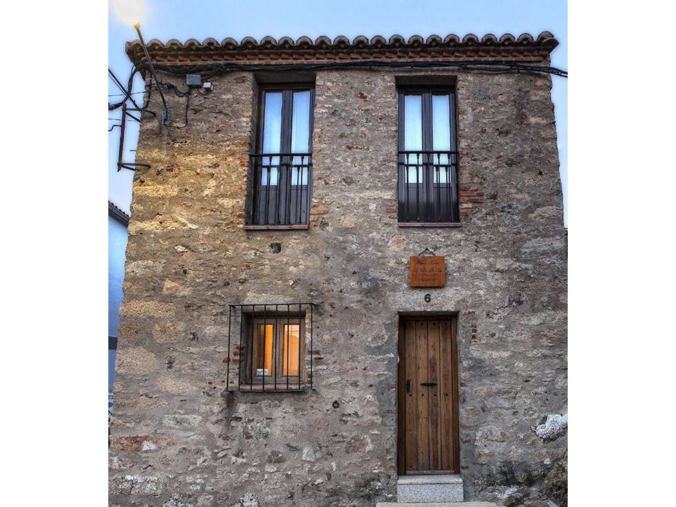 Apartamentos Rurales La Casa de Luis en Santa Cruz de la Sierra, Cáceres