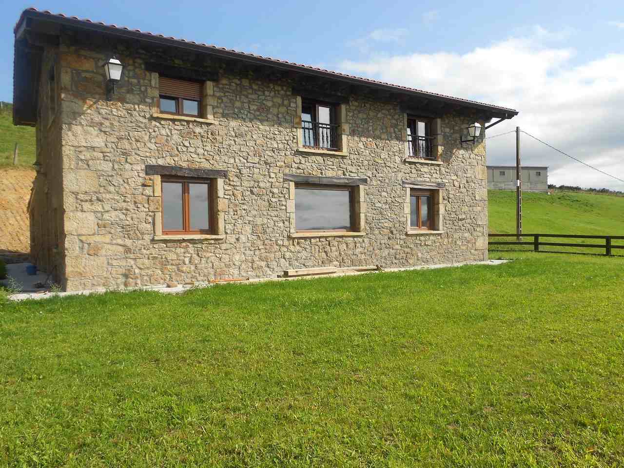 Casa Rural grande en Nates, Voto, Cantabria