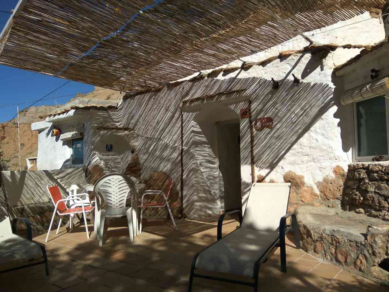 Alquiler de casa cueva con dos dormitorios, casa cueva en Gorafe, Granada
